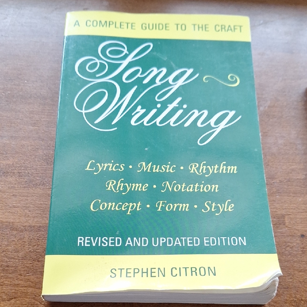 Song Writing Guide by Stephen Citron - Green Cover
